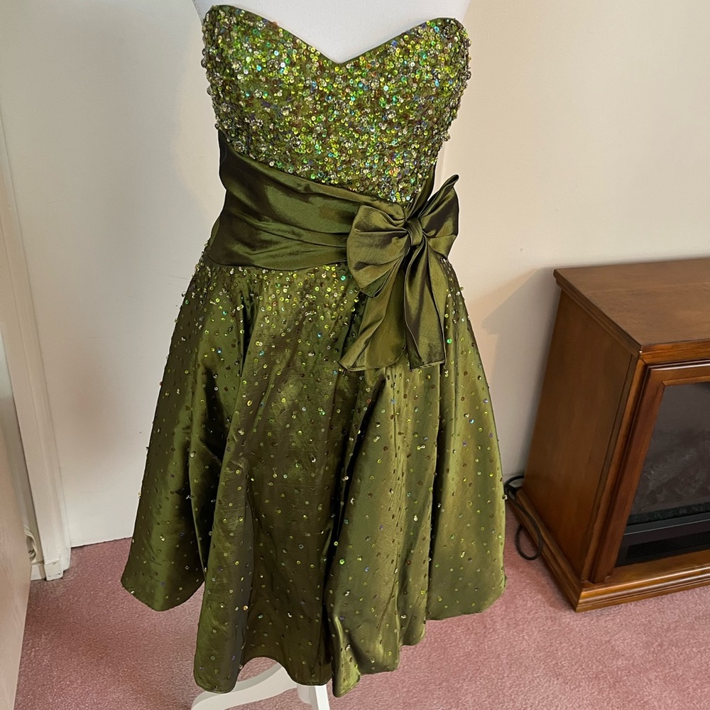 Green sequined party dress